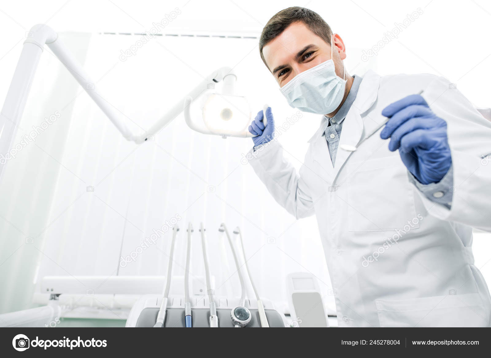 Latex dentist