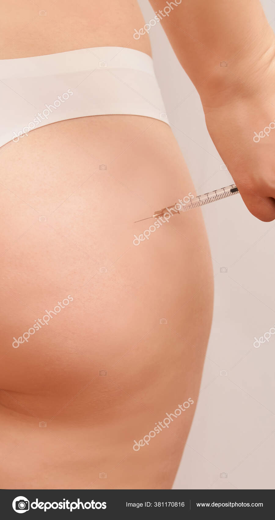 как делают уколы в жопу женщинам фото 110