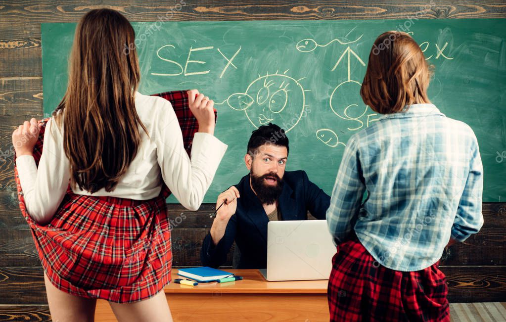 Секс В Школе На Уроке Биологии