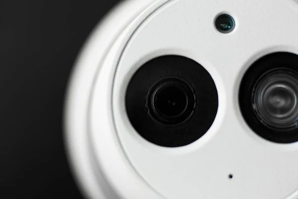 Biały Zabezpieczeń Cctv Kopułkowa Typu Kamery Zbliżenie Obiektyw — Zdjęcie stockowe