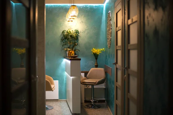 Cozy reception room of yoga and wellness center — Stock Photo, Image