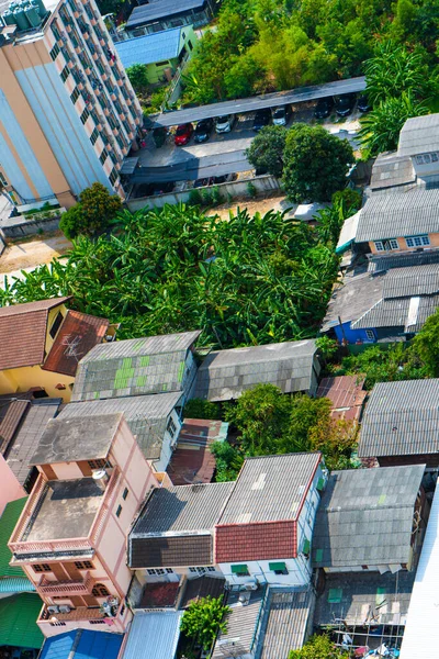 Utsikt Från Övre Våningen Gatorna Bangkok Höga Byggnader Och Tak — Stockfoto