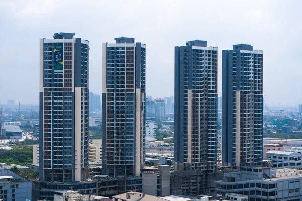 Utsikt Från Övre Våningen Gatorna Bangkok Höga Byggnader Och Tak — Stockfoto