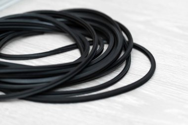 PVC pencereleri için siyah lastik conta..