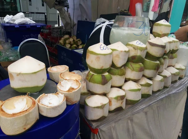 Vendedor Comida Rua Bangkok Carrinho Mão Com Frutas Legumes Ervas — Fotografia de Stock