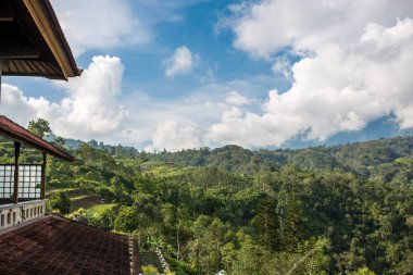 Terk edilmiş Balinesse Oteli.