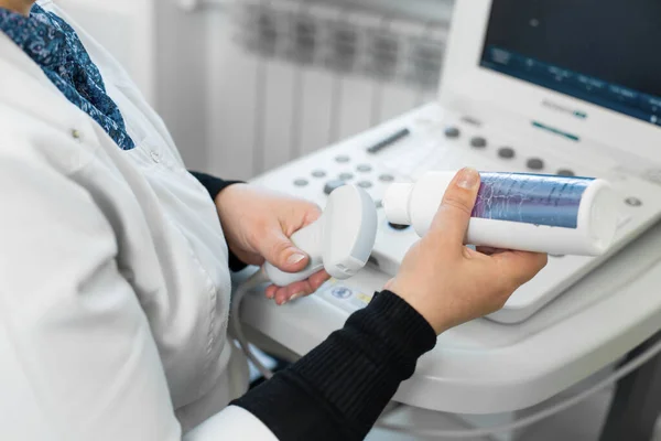 Doctor Prepare Ultrasound Machine Diagnosis Patient Doctor Puts Media Gel — Stock Photo, Image