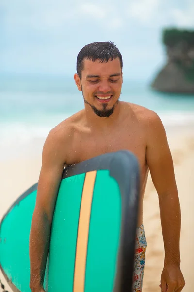 Surfer Surfing Man Surfboard Walking Sandy Tropical Beach Healthy Lifestyle — Stock Photo, Image