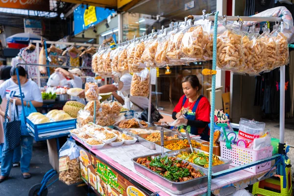 Vendedor Comida Callejera Asia Carro Comida Tienda Móvil Sobre Ruedas — Foto de Stock