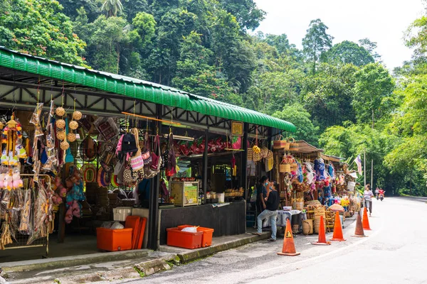 Lojas Rua Asiáticas Vendendo Lembranças Bugigangas Longo Estrada Cameron Highlands — Fotografia de Stock