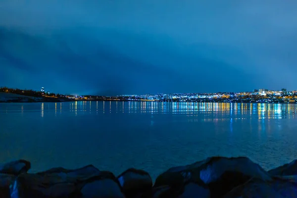 Night Photo Reykjavik City Beach Waterfront Lights — Stock Photo, Image