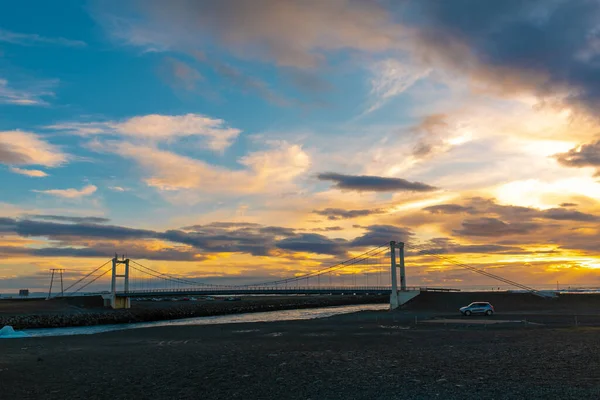 Jokulsarlon Gletscherlagunenbrücke Island Zur Goldenen Stunde — Stockfoto