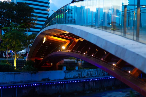 Puente Sobre Canal Del Río Kuala Lumpur Arquitectura Las Ciudades — Foto de Stock