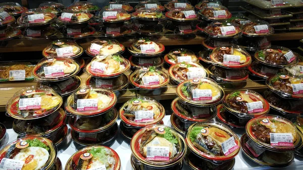 Plato Comida Rápida Preparada Estante Supermercado Asiático Kuala Lumpur Malasia — Foto de Stock