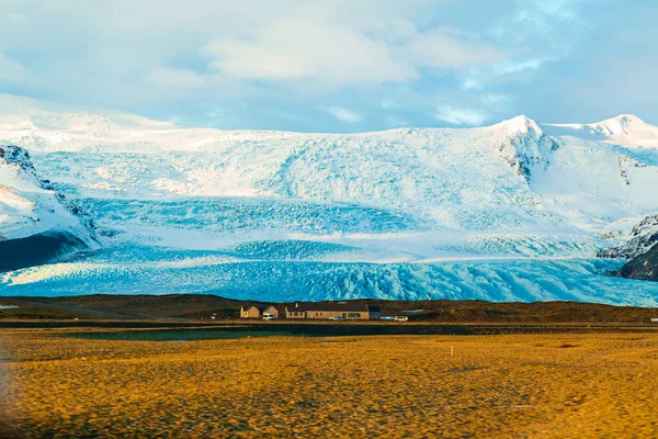 Increíbles Paisajes Islandeses Montañas Nevadas Glaciares Puesta Sol —  Fotos de Stock