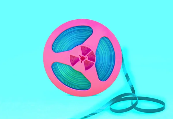 Vintage Pink Audio Reel Recording Tape Green Background Trendy Pop — Stock Photo, Image