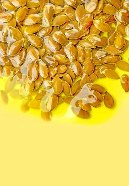 Linseeds Flax Seeds Olive Oil Yellow Backround Polyunsaturated Fatty Acids — Stock Photo, Image