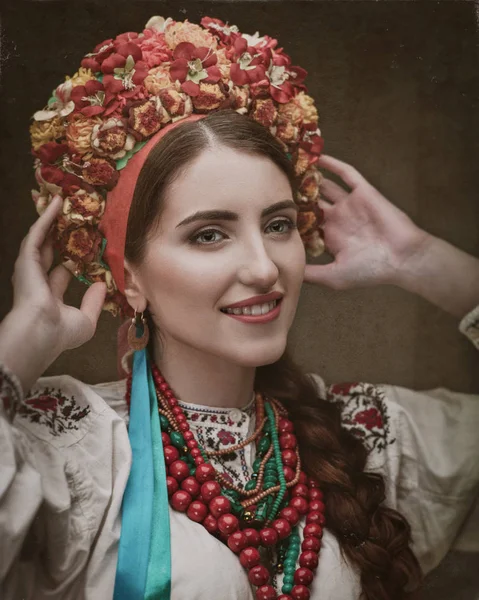 Ethno Beauty Attractive Young Woman Traditional Ukrainian Dress Crown — Stock Photo, Image