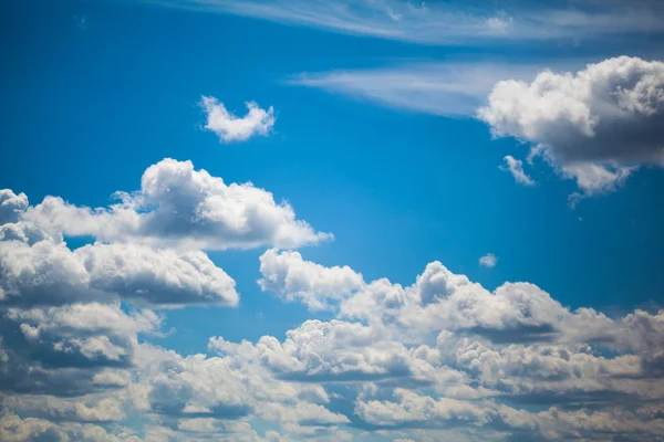 Fundo Natureza Nuvens Brancas Sobre Céu Azul — Fotografia de Stock