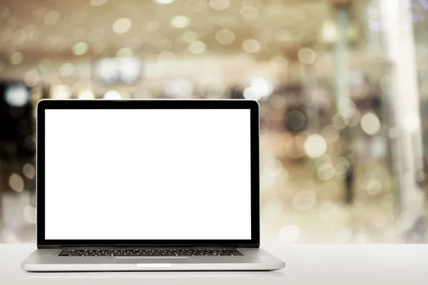 Сучасний ноутбук ізольований на білому фоні — стокове фото
