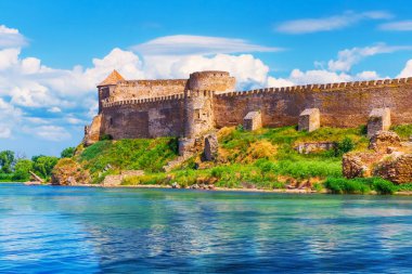 Eski taş görünümünü doğal yaz Belgorod-Dnestrovskiy, Ukrayna Akkerman kalesi kalıntıları