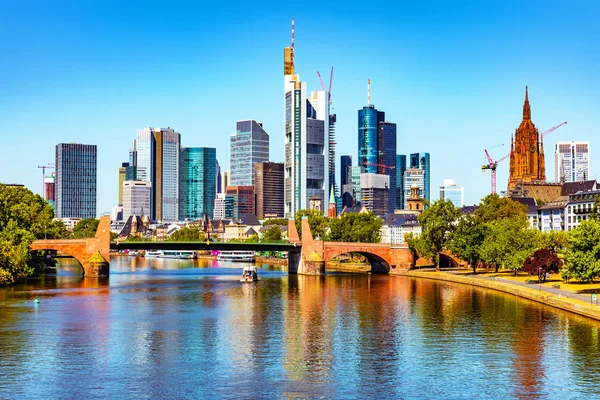 Schilderachtige Zomer Weergave Van Het Zakendistrict Van Corporate Downtown Bank — Stockfoto