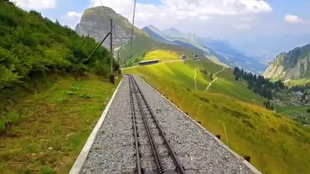 Létě Pohled Ozubnicová Železnice Cestě Dolů Vrcholu Hory Rochers Naye — Stock video