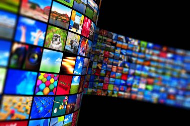 Yaratıcı soyut web streaming medya Tv video hizmeti teknolojisi, multimedya iş internet iletişimi ve sinema içerik üretim kavramı: siyah arka plan 3d render çizimi perde ile renkli fotoğraflar ve colorf sonsuz duvarları ile