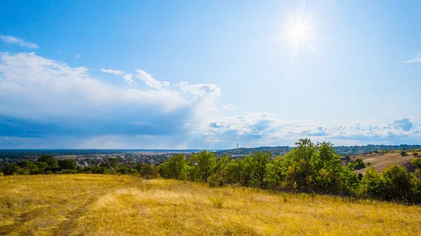 Giornata di sole paesaggio — Foto Stock