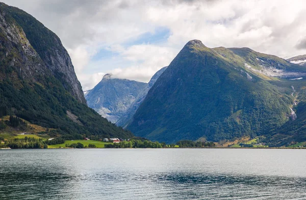 Krajina Hory Fjord Vesnice Norsku — Stock fotografie
