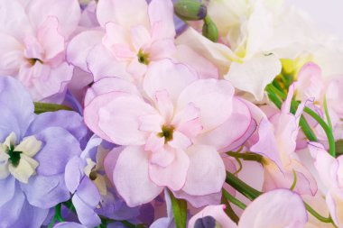 Renkli kumaş çiçek portre resmi.