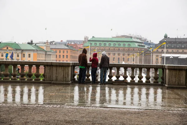 Widok Miasto Sztokholm Szwecja Sierpnia 2014 Pałac Królewski Deszczowy Dzień — Zdjęcie stockowe