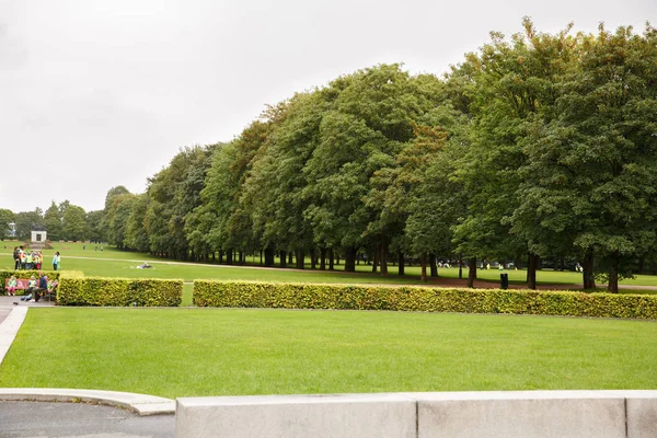 Oslo Noorwegen Augustus 2014 Mensen Noorse Vigeland Park — Stockfoto