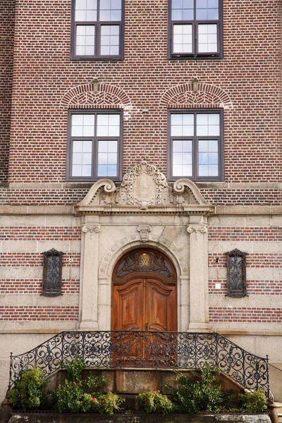 Edifício Antigo Com Bela Porta Bergen Noruega — Fotografia de Stock