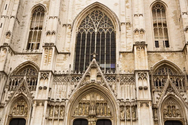 Πρόσοψη Του Καθεδρικός Ναός Των Michael Και Gudula Στις Βρυξέλλες — Φωτογραφία Αρχείου
