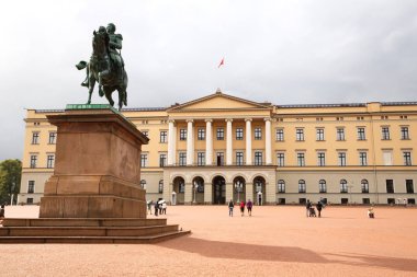 Oslo, Norveç-Ağustos 14, 2014 - Norveç başkenti The Royal Palace.