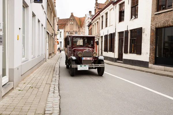 Bruges Belgium Augusztus 2015 Ford Modell Ritkaság Autók Felvonuláson Brugge — Stock Fotó