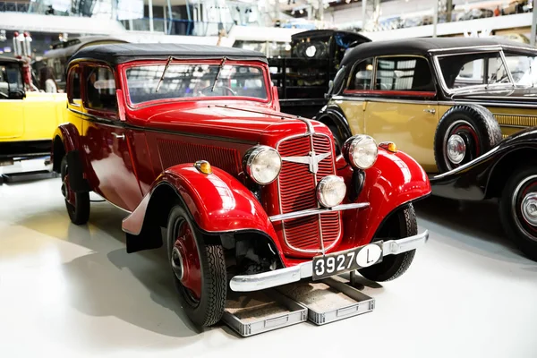 Bruxelles Belgio Agosto 2015 Autoworld Museum Vecchia Collezione Automobili Che — Foto Stock