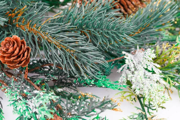 Decoração Natal Com Ramo Abeto Cones — Fotografia de Stock