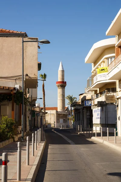 Limassol Cyprus February 2016 Beautiful Old Street Mosque Historic Center — Stock Photo, Image