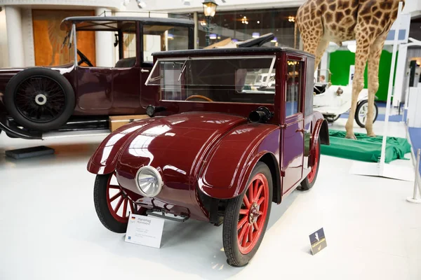Bruxelas Bélgica Agosto 2015 Autoworld Museum Antiga Coleção Carros Mostrando — Fotografia de Stock