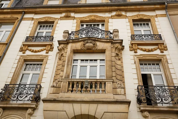 Oud Gebouw Met Prachtige Ornamenten Luxemburg — Stockfoto