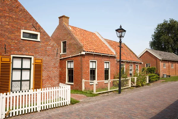 Σπίτια Στο Παραδοσιακό Παλιό Ψαράς Χωριό Υπαίθριο Μουσείο Της Zuiderzee — Φωτογραφία Αρχείου