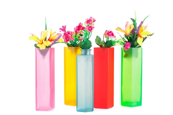 Flores Tecido Coloridas Vasos Vidro Isolados Fundo Branco — Fotografia de Stock