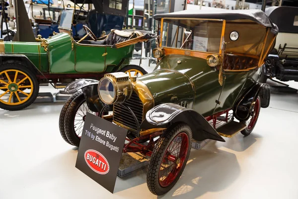 Bruxelles Belgio Agosto 2015 Autoworld Museum Vecchia Collezione Automobili Che — Foto Stock