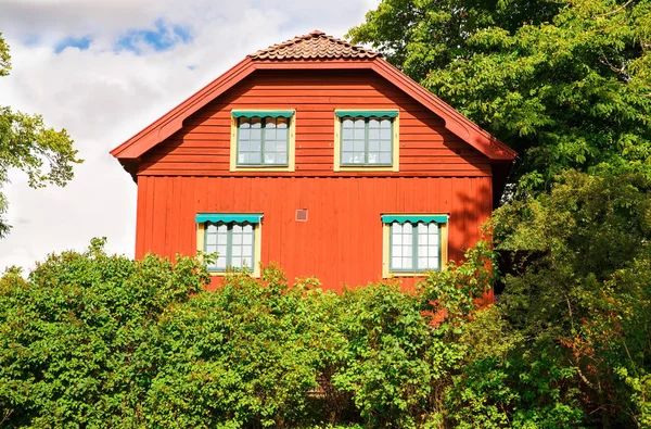 Παλιό Παραδοσιακό Σπίτι Στο Skansen Πρώτο Υπαίθριο Μουσείο Και Ζωολογικό — Φωτογραφία Αρχείου