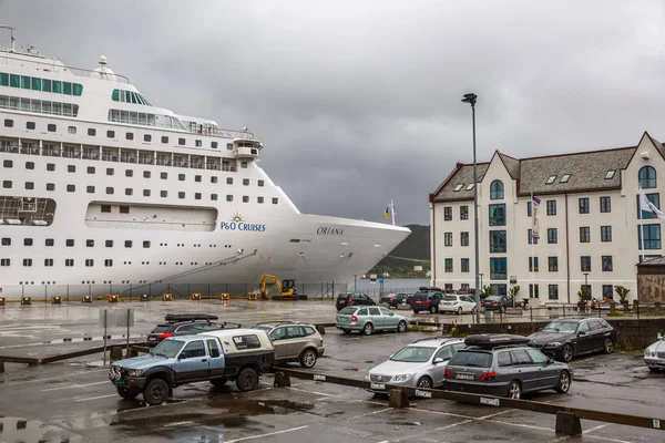 オーレスン ノルウェー 2014 クルーズ船のノルウェーの都市ポートで — ストック写真