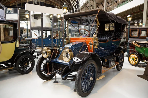 Брюссель Бельгія Серпня 2015 Автосвіт Музей Старі Автомобілі Колекції Показ — стокове фото
