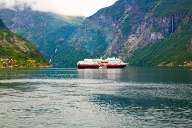 Geiranger, Norveç, dünyanın en güzel fiyort. UNESCO Dünya Miras Listesi.