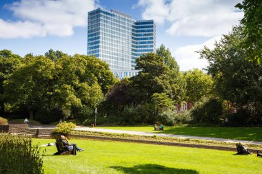 Planten BM Blomen popüler rahatlatıcı ve yer spor Parkı, Hamburg, Almanya - 16 Ağustos 2016 - görünüm.